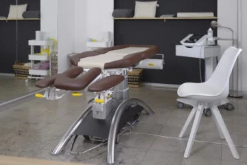 Physiotherapie bei alSa Rehab. Therapie Räume sind modern und Professionell