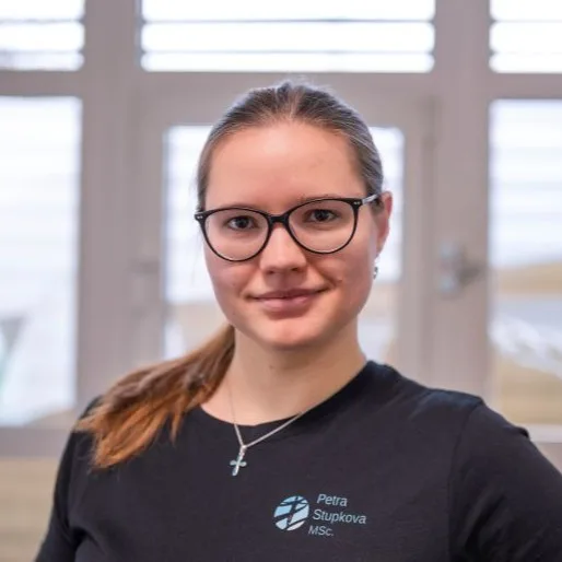 Petra stupkova ist physiotherapeutin bei alsarehab physiotherapie praxis in solothurn